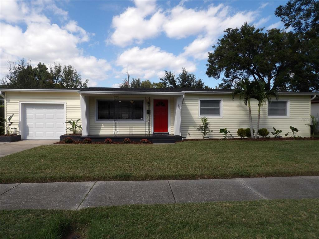 Property Photo:  3017 Vine Street  FL 32806 