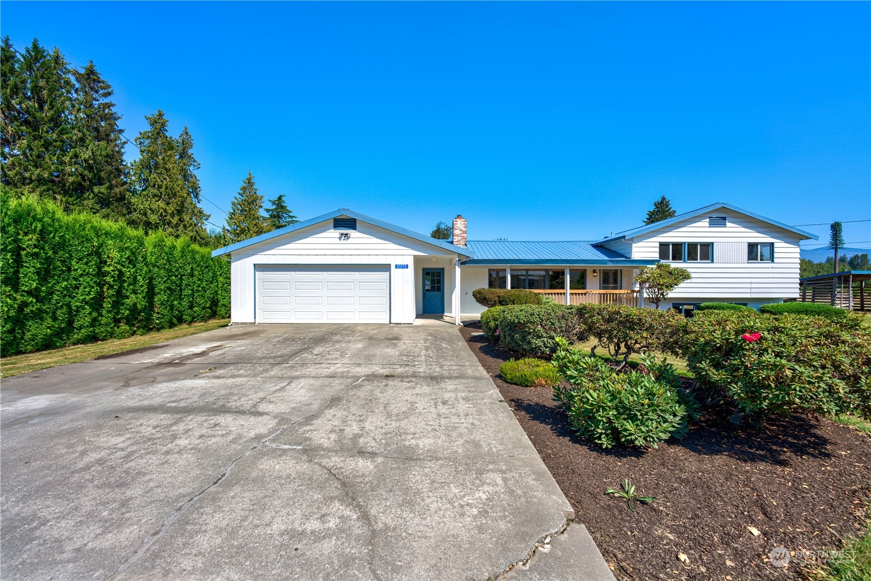 Property Photo:  21275 Lafayette Road  WA 98284 