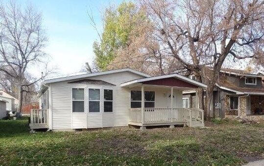 Property Photo:  205 7th St NW  ND 58703 