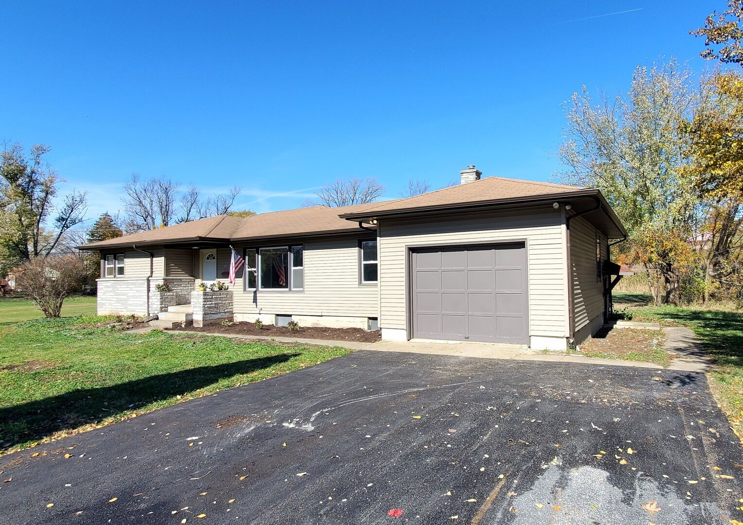 Property Photo: 235 Schryver Avenue IL 60098