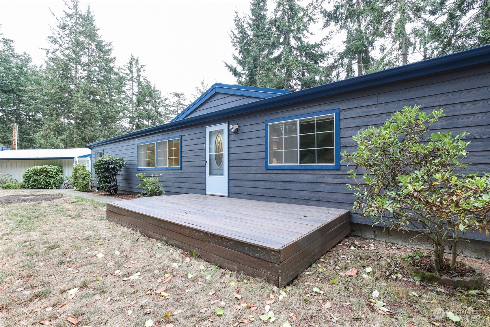 Property Photo:  1031 Donald Avenue  WA 98277 