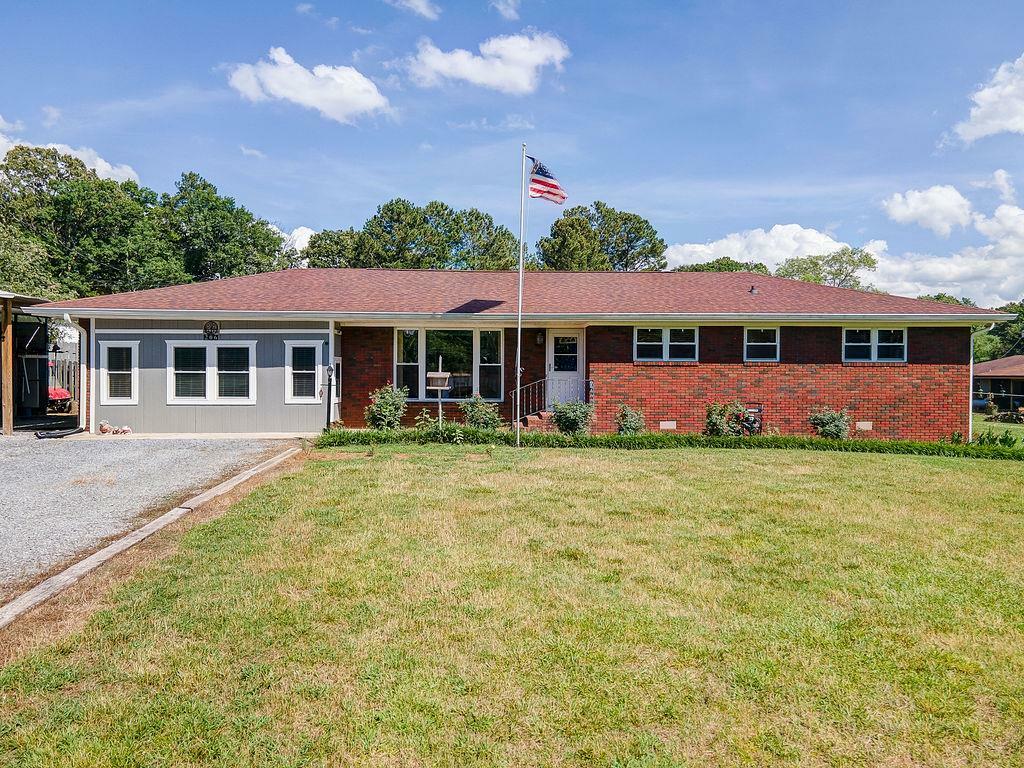 Property Photo:  206 Tanglewood Drive  GA 30721 