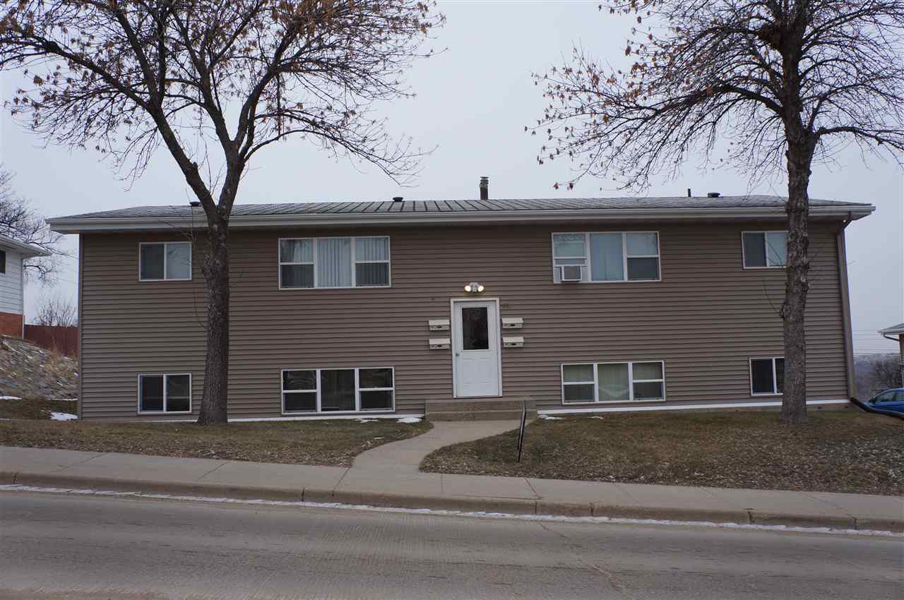 Property Photo:  610 6th St SW  ND 58701 