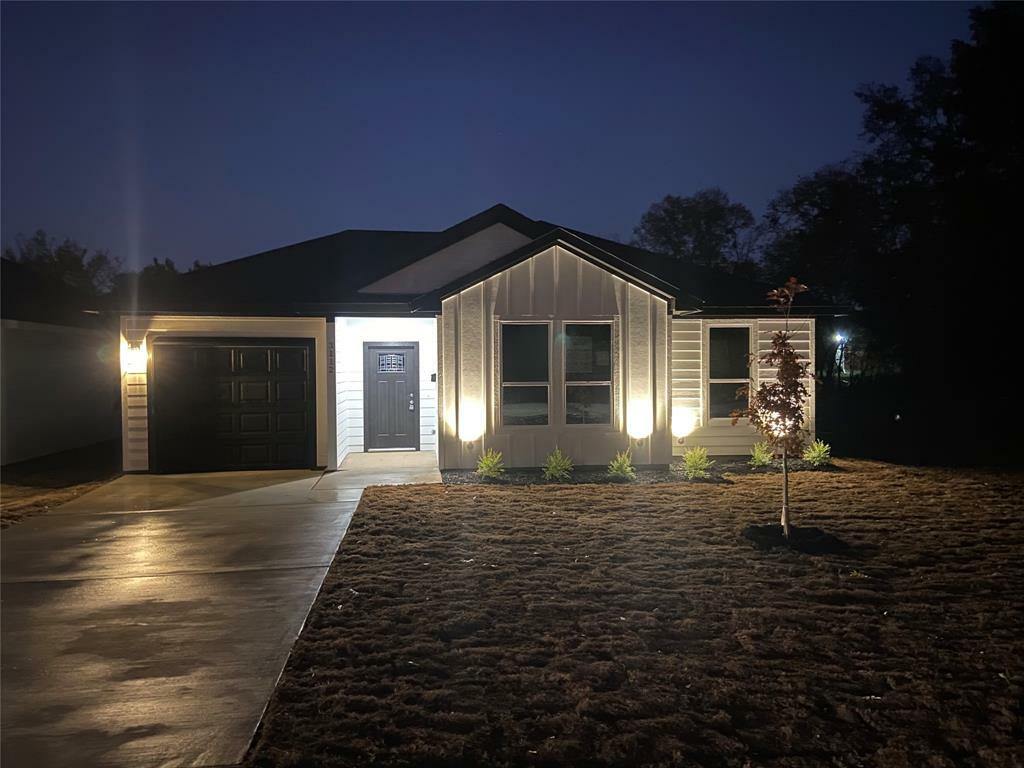 Property Photo:  3112 Delafield Lane  TX 75227 