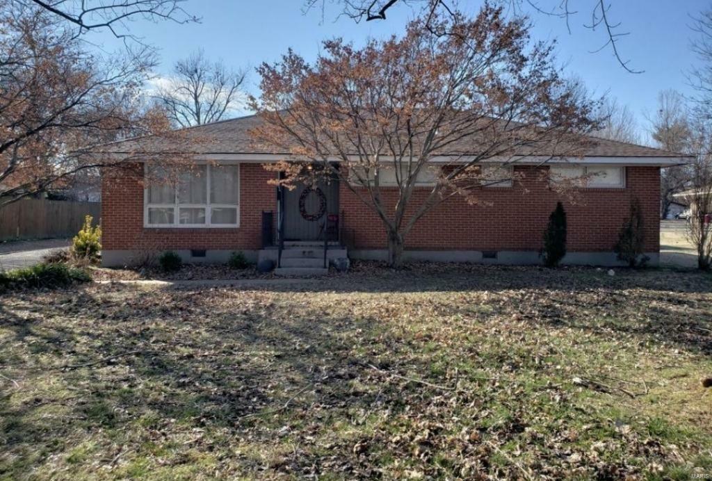 Property Photo:  705 Allen Boulevard  MO 63801 