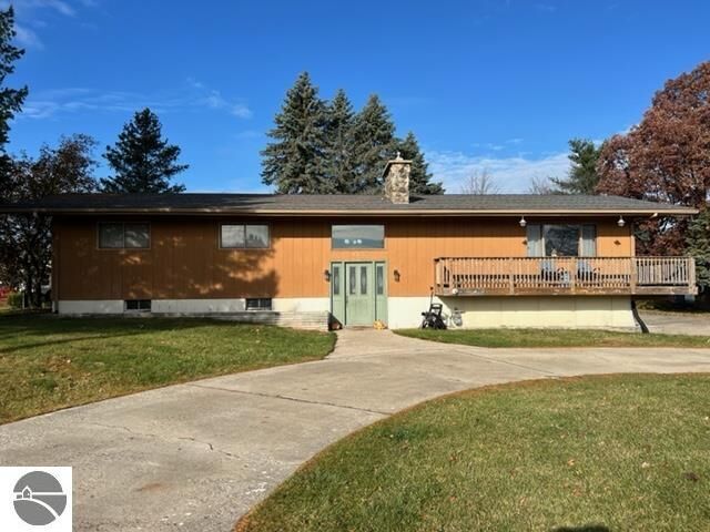 Property Photo:  401 Huston  MI 49601 