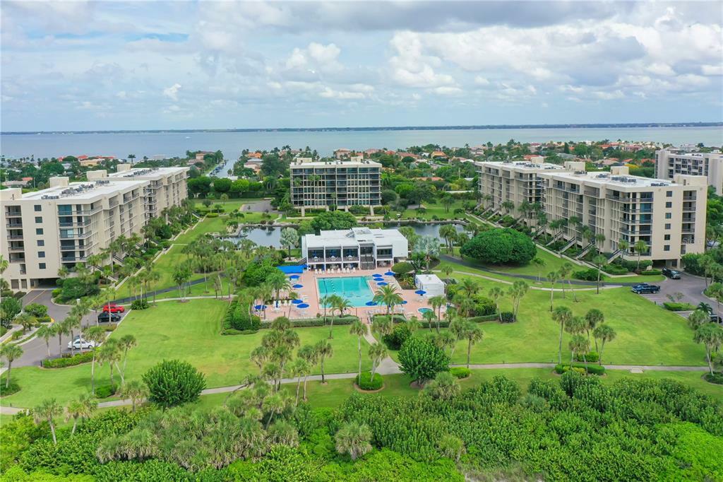 Property Photo:  1085 Gulf Of Mexico Drive 401  FL 34228 