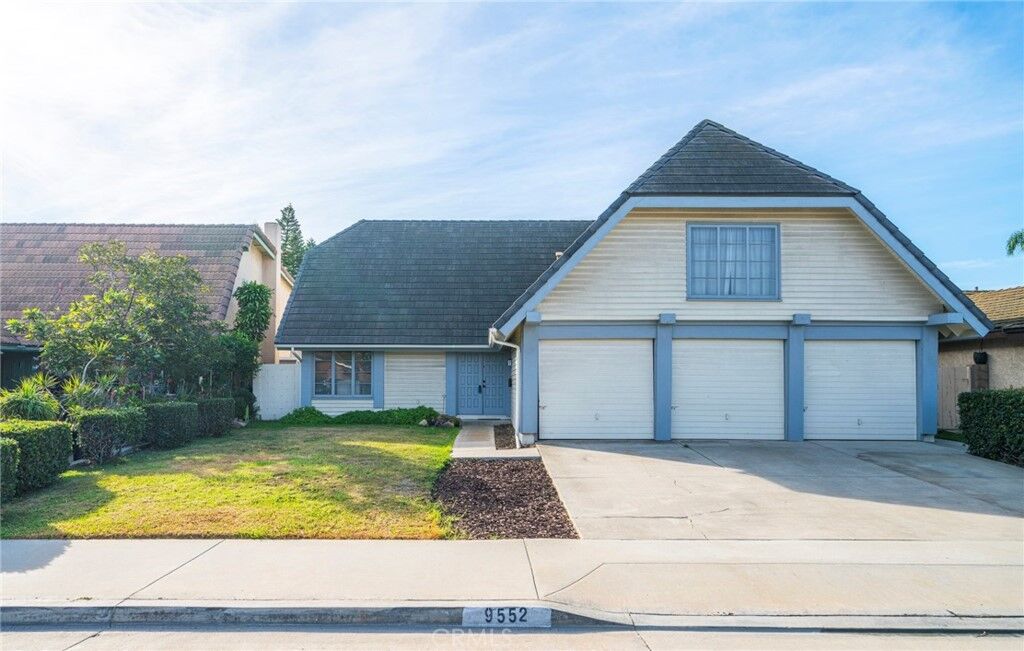 Property Photo:  9552 Port Clyde Drive  CA 92646
