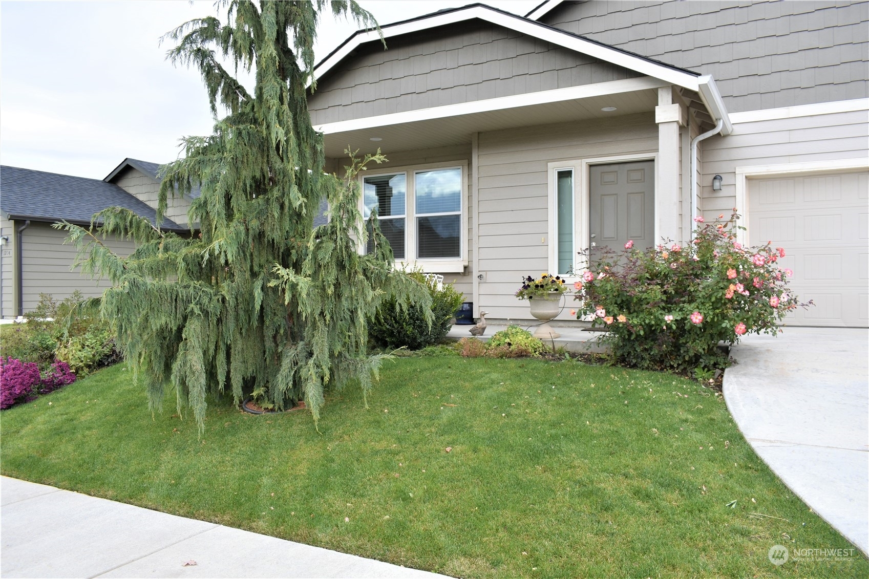 Property Photo:  1194 SW Settlement Street  WA 99324 