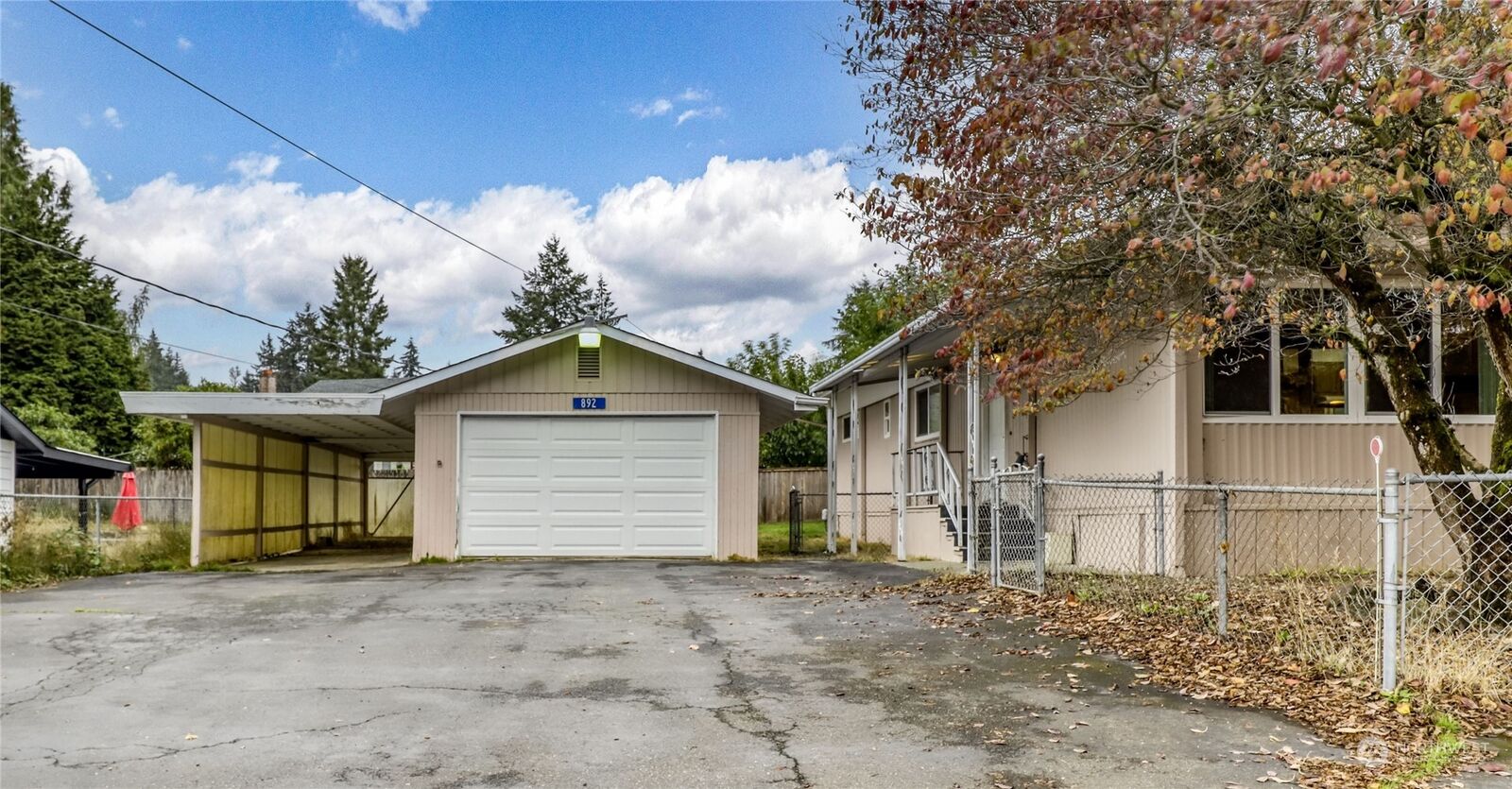 Property Photo:  892 NE Riddell Road  WA 98310 