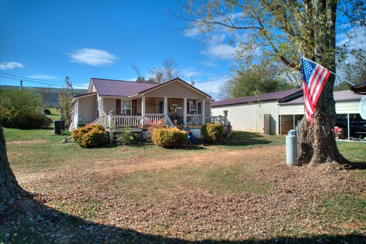 Property Photo: 110 Ferry Road TN 37873