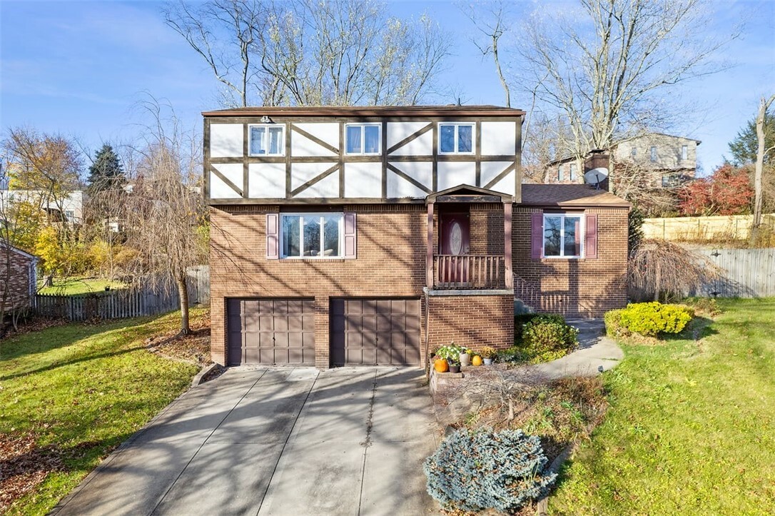 Property Photo:  9265 Douglas Fir Drive  PA 15239 