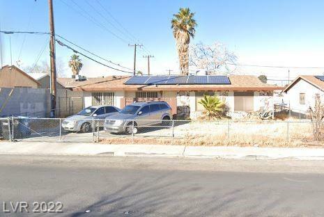 Property Photo:  2020 East Evans Avenue  NV 89030 