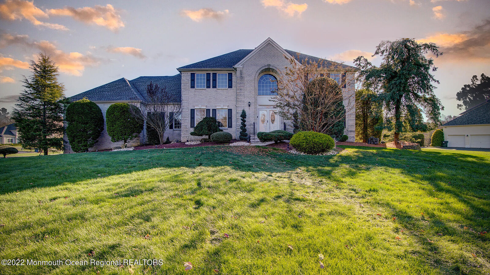 Property Photo:  508 Apache Trail  NJ 07751 
