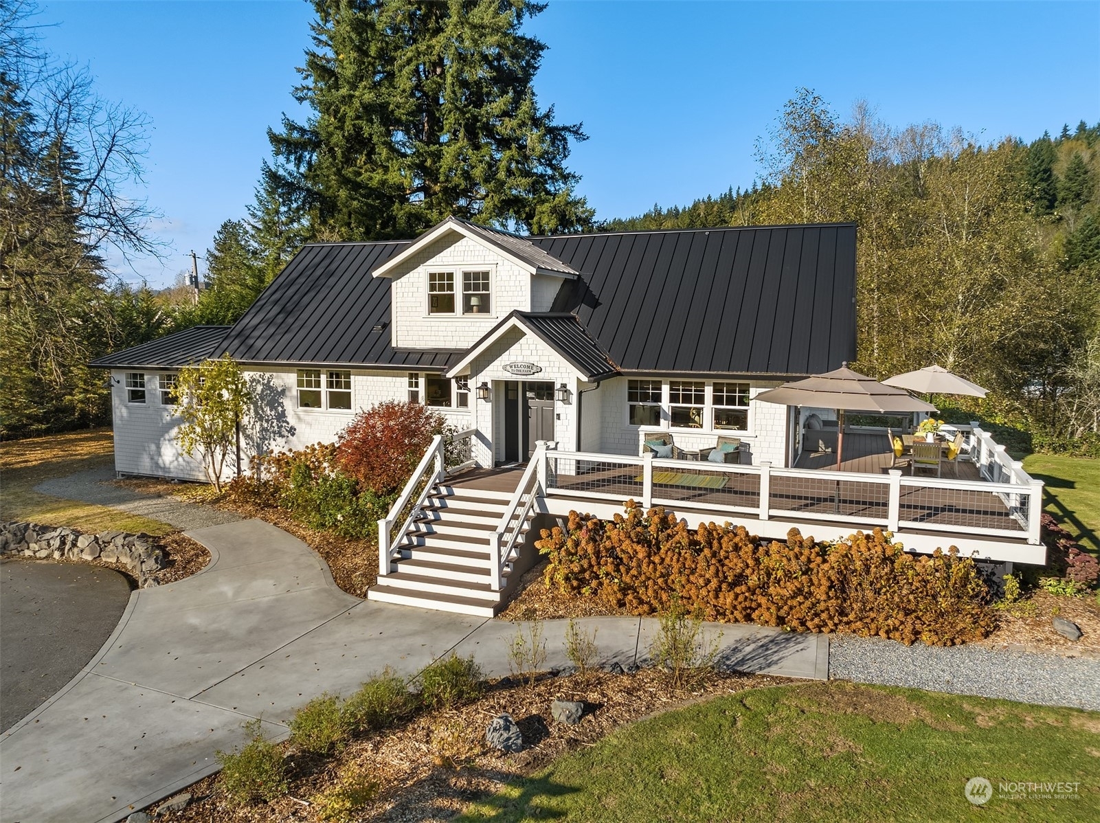 Property Photo:  16206 252nd Avenue SE  WA 98027 