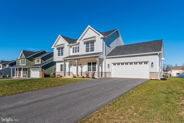 221 Parkway Drive  Mount Holly Springs PA 17065 photo