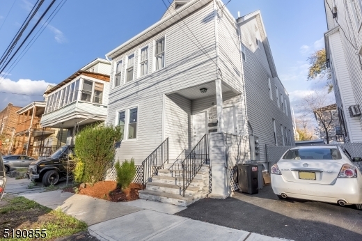 Property Photo: 312 S 10th St 1 NJ 07103