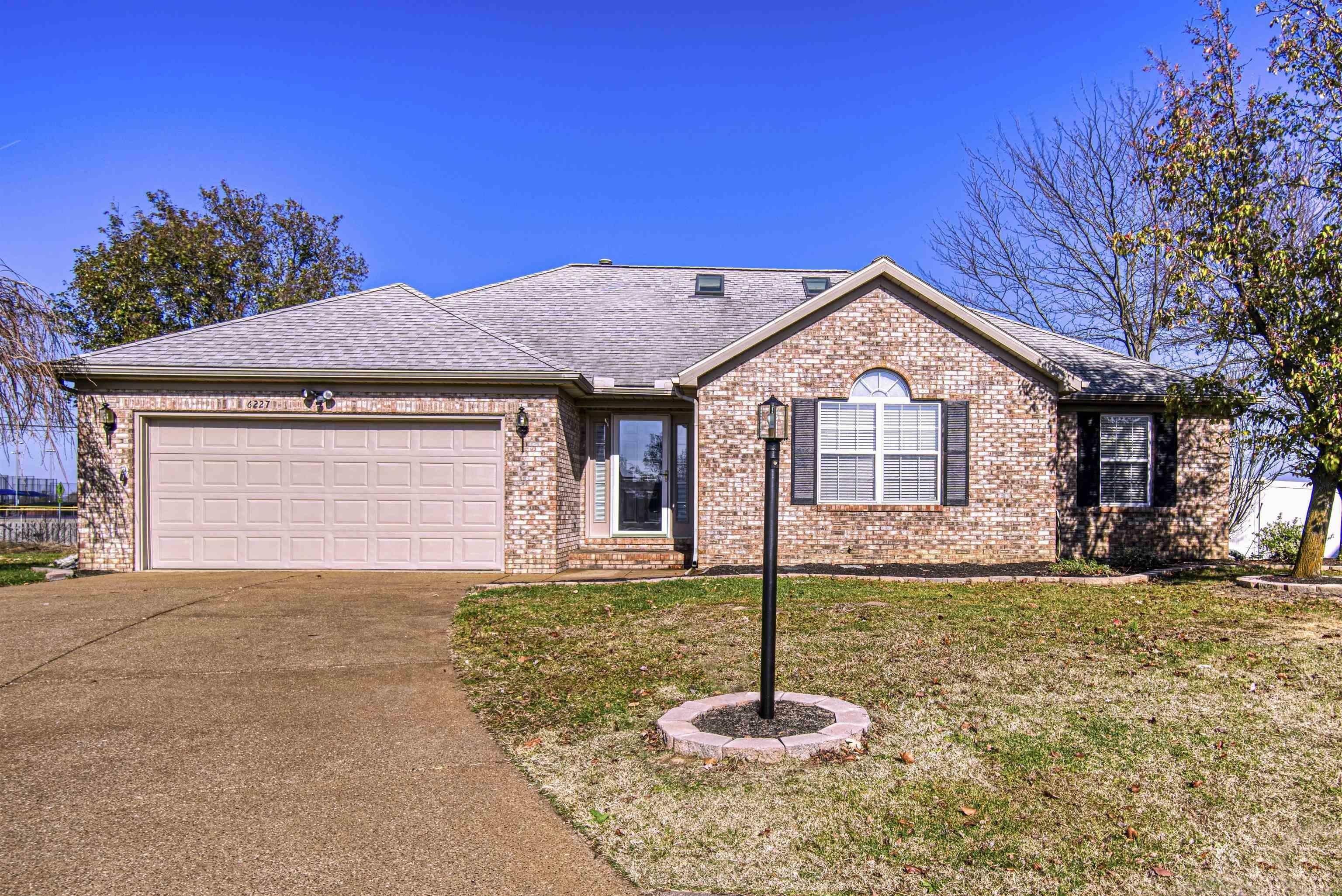 Property Photo: 6227 Eastbourne Drive IN 47711