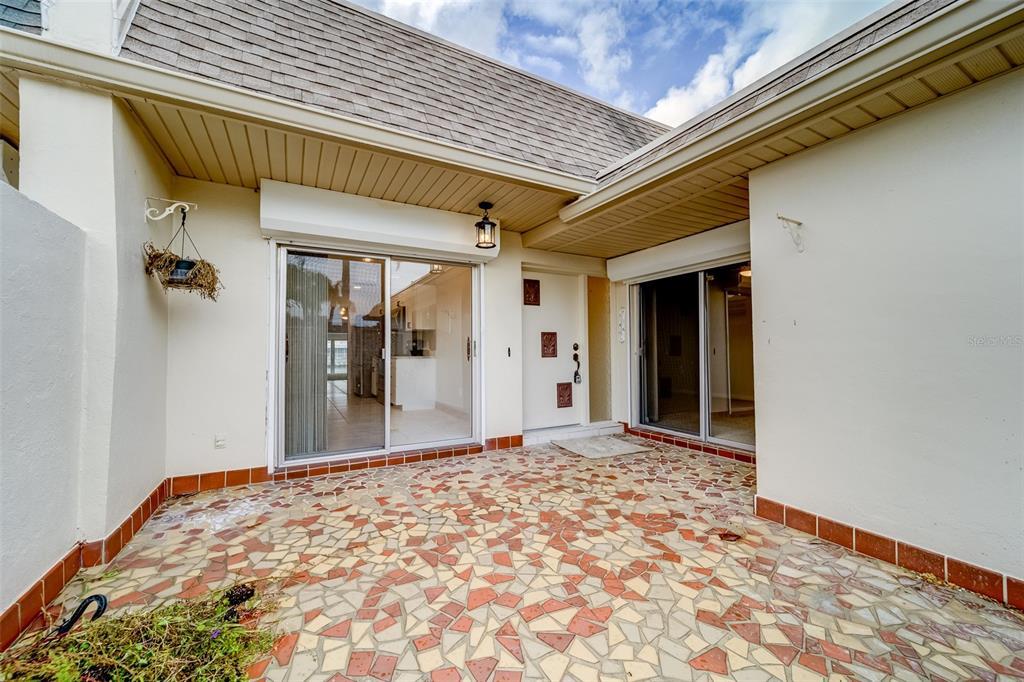 Property Photo:  252 Boca Ciega Point Boulevard N 252  FL 33708 