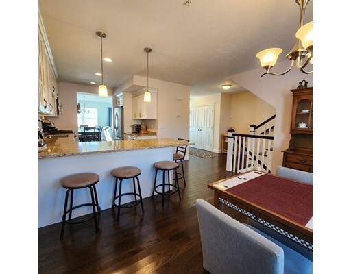 Property Photo: 60 Lenox St 7 MA 02062