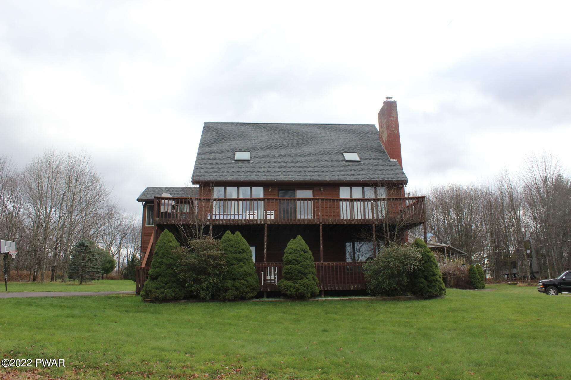 Property Photo:  6 Glenwood Lane  PA 18436 