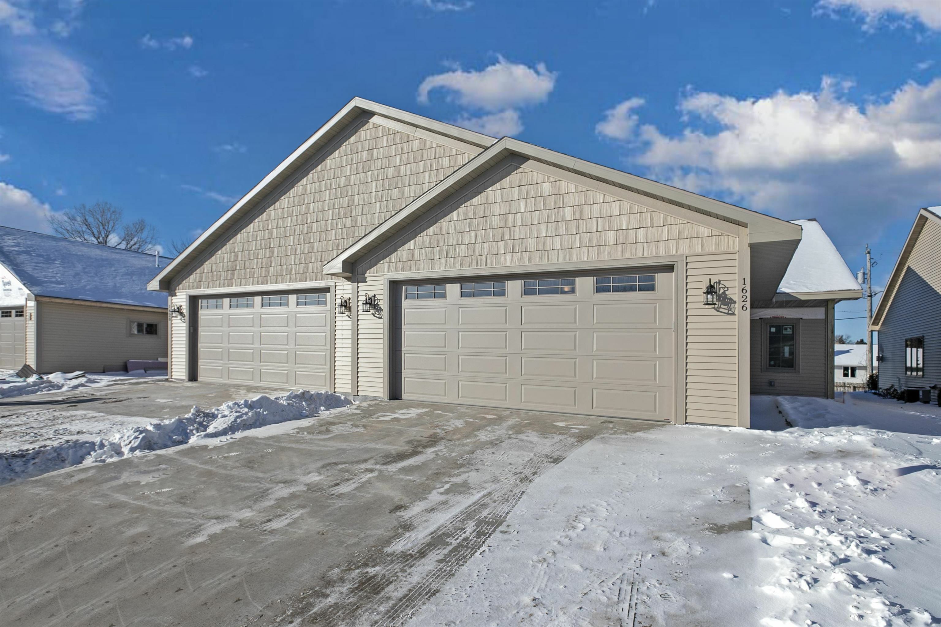 Property Photo:  1626 Stanton Circle  WI 54915 