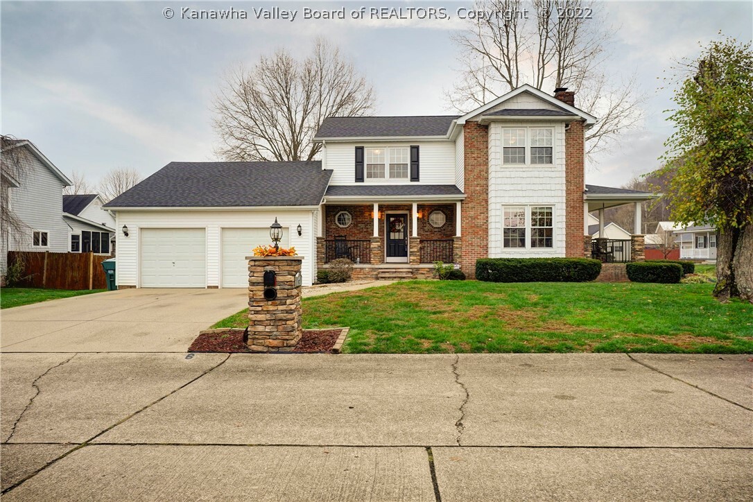 Property Photo: 6 Hampton Road WV 25213