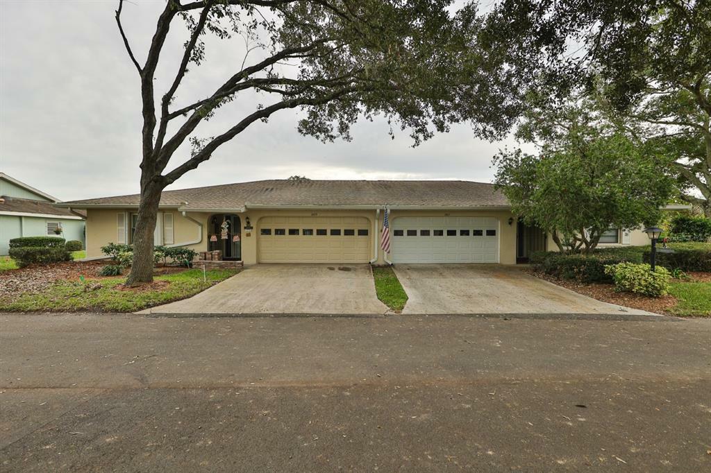 Property Photo:  2601 Lancaster Drive  FL 33573 