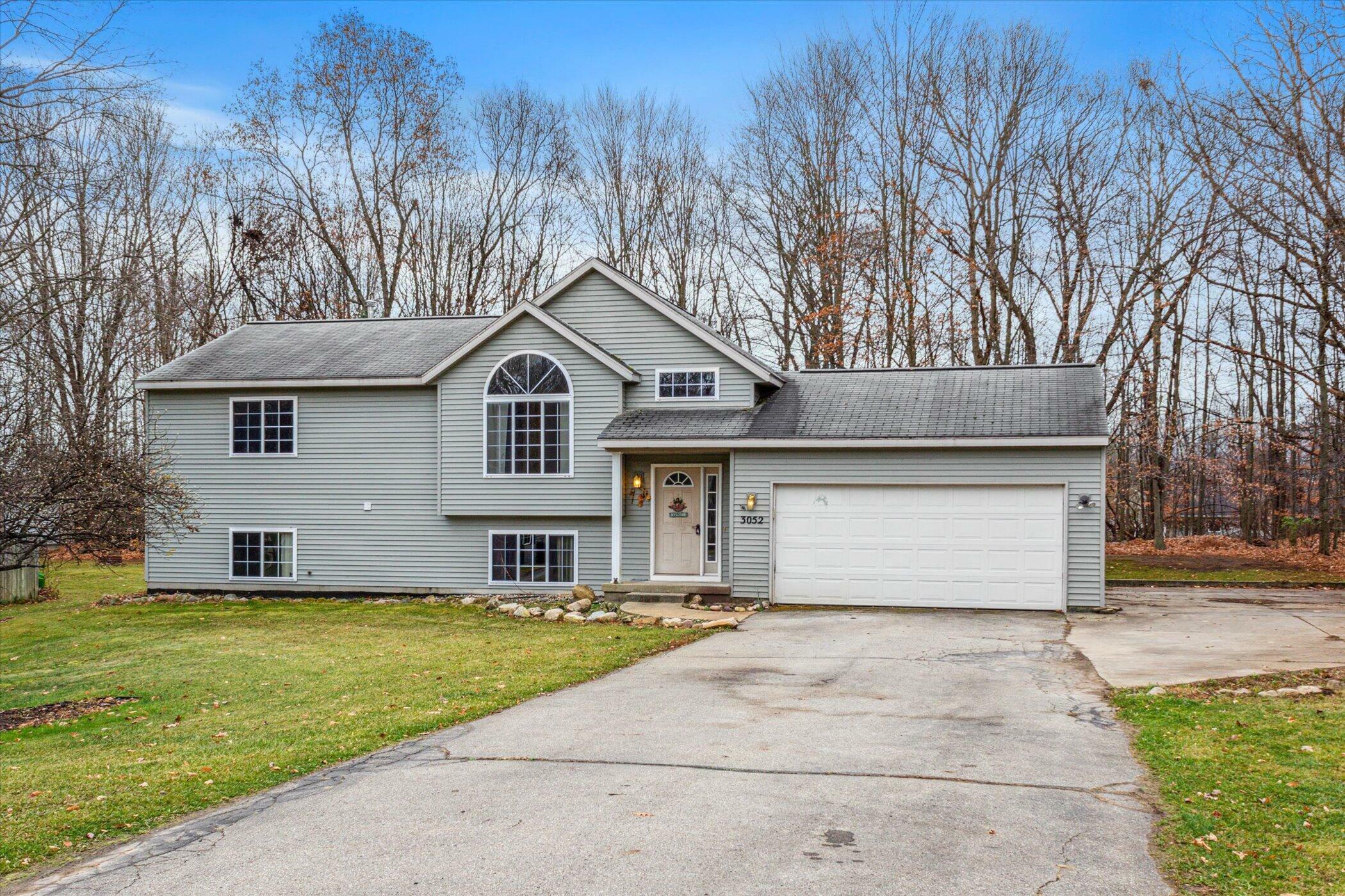 Property Photo:  3052 Root Court  MI 49319 