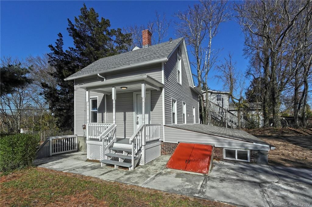 Property Photo: 257 Washington Street CT 06492