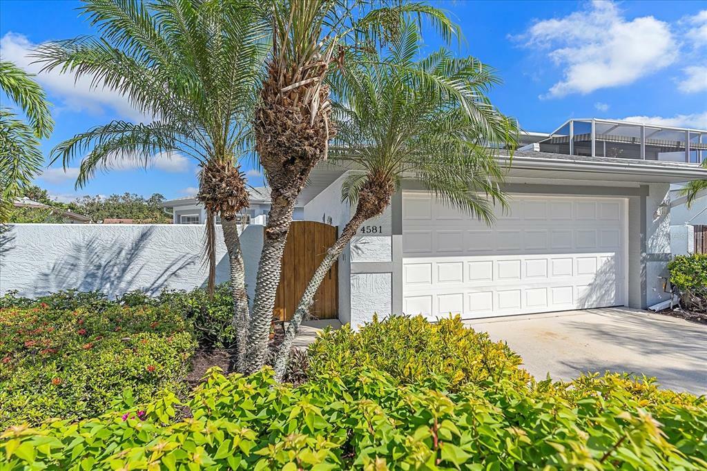 Property Photo: 4581 Hidden View Place 22 FL 34235