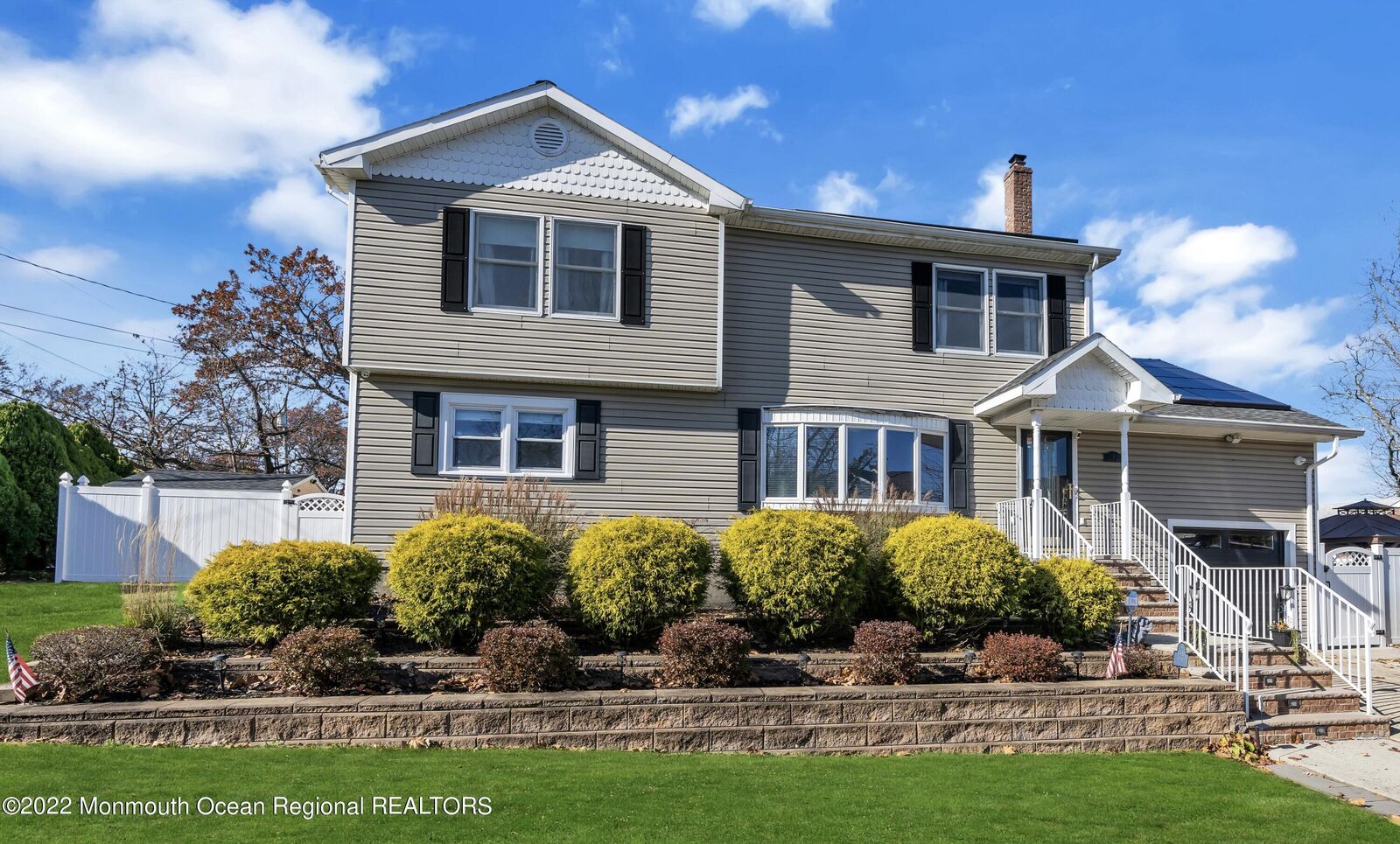 Property Photo:  1 Greenhill Avenue  NJ 08859 