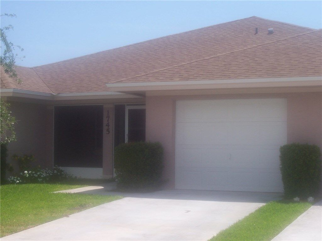 Property Photo:  1745 N Dovetail Drive B  FL 34982 