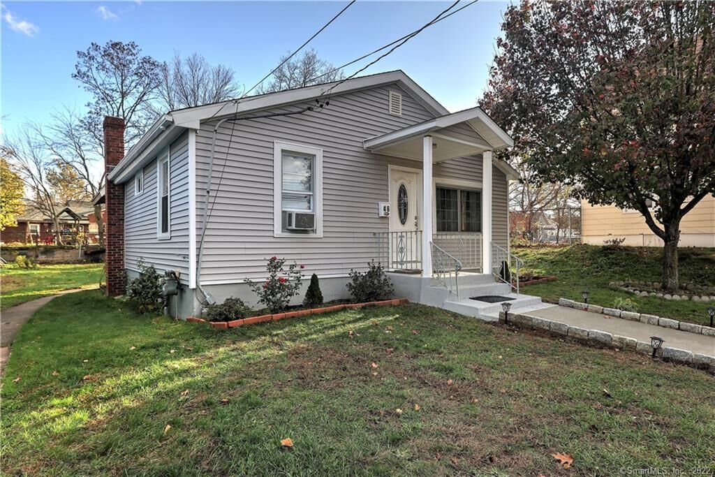 Property Photo:  46 Spring Street  CT 06516 