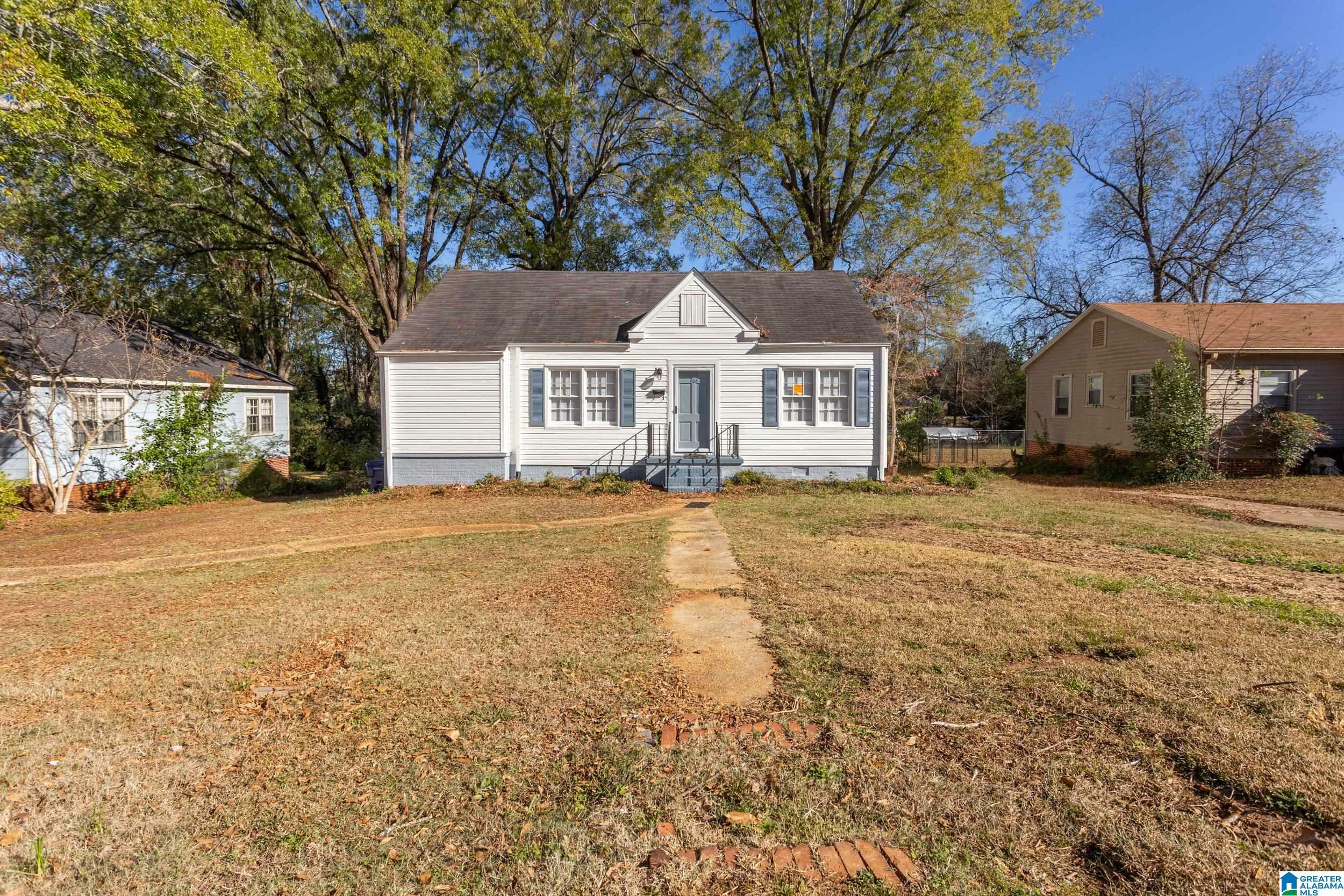 708 Cherokee Drive  Talladega AL 35160 photo