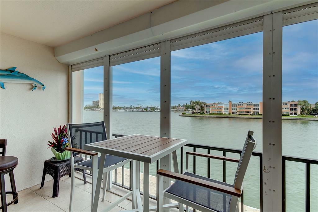 Property Photo:  7645 Sun Island Drive S 206  FL 33707 