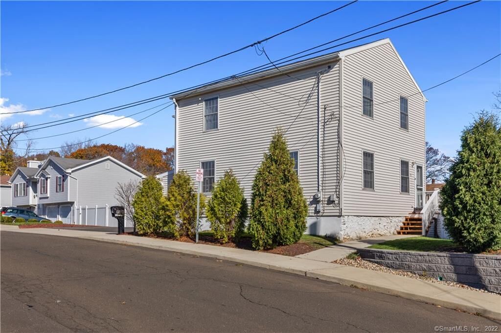 Property Photo:  15 Hoffman Street  CT 06516 