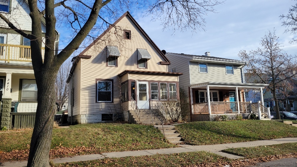 Property Photo:  3406 N Booth St 3406A  WI 53212 