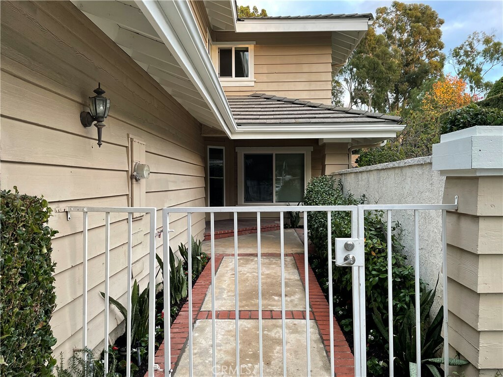 Property Photo:  6 Morning Breeze 37  CA 92603 