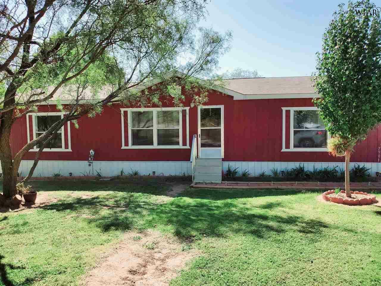 Property Photo: 7901 Fm 2606 TX 76365