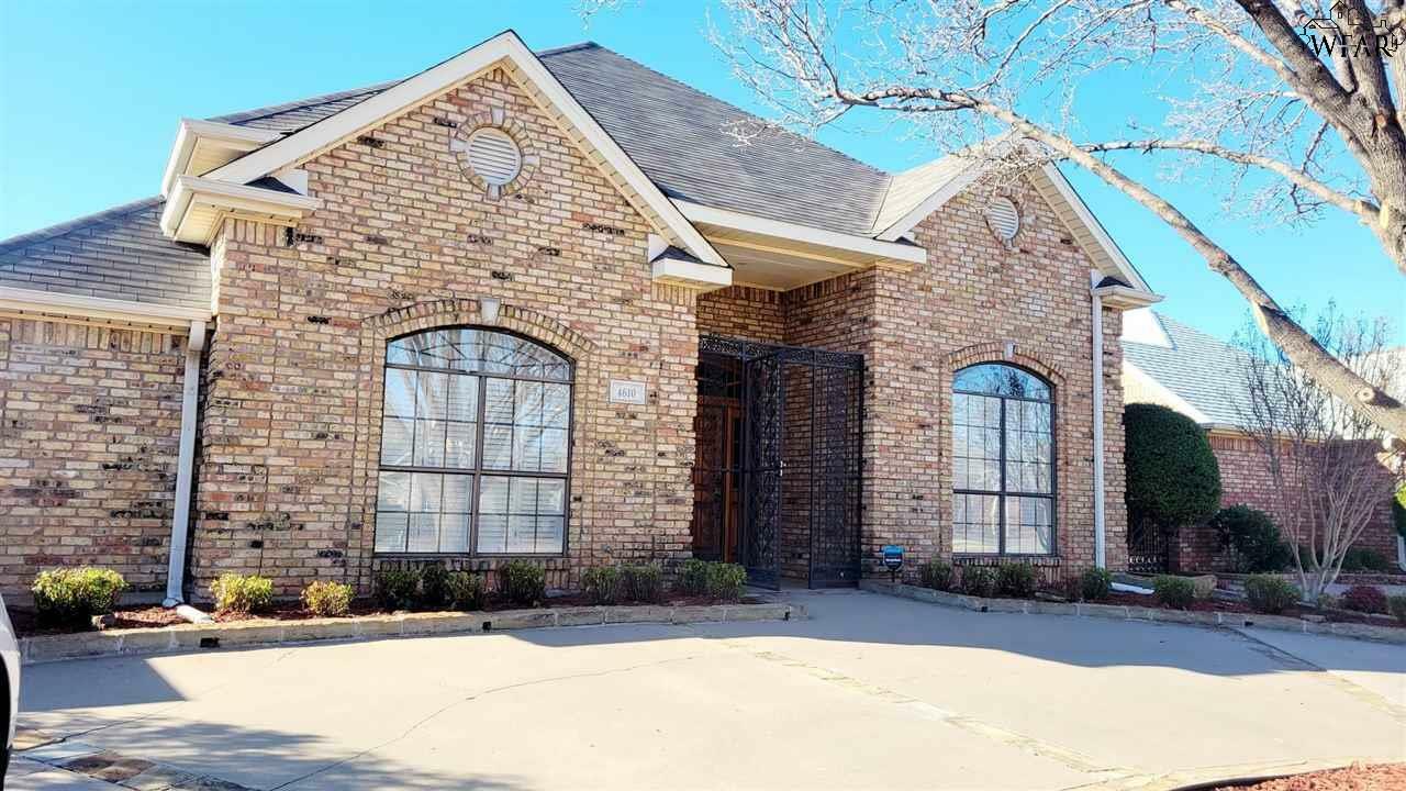 Property Photo: 4610 Wendover Street TX 76309-9999