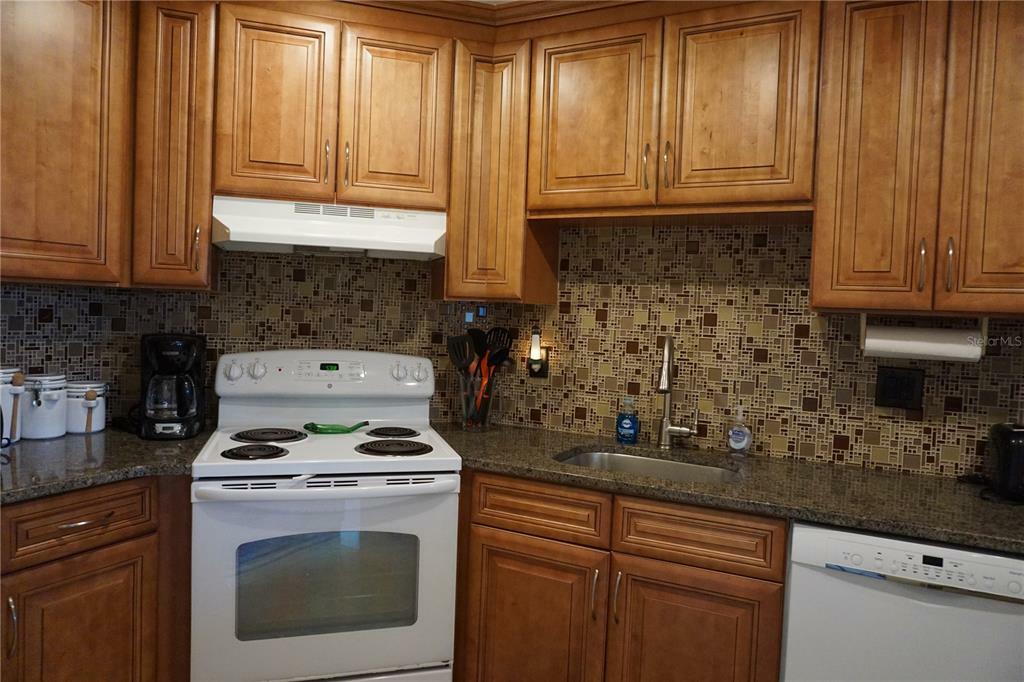 Property Photo:  1515 Pinellas Bayway S A4  FL 33715 