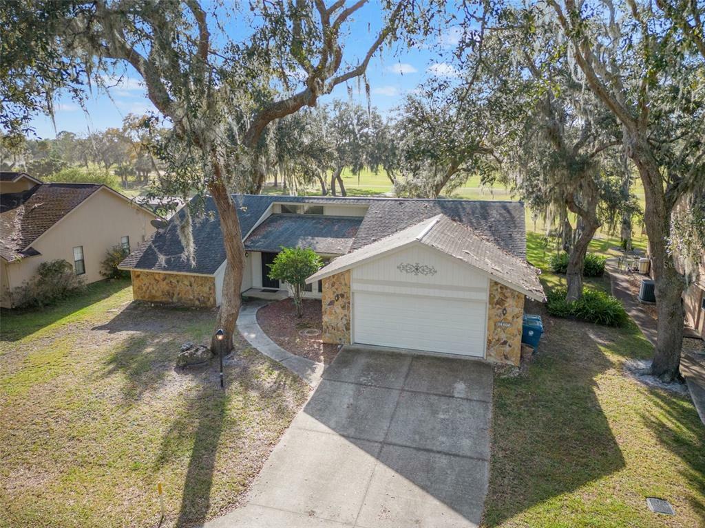 Property Photo:  34402 Whispering Oaks Boulevard  FL 33523 