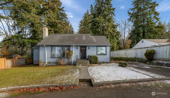 Property Photo:  1130 Puget Street  WA 98229 