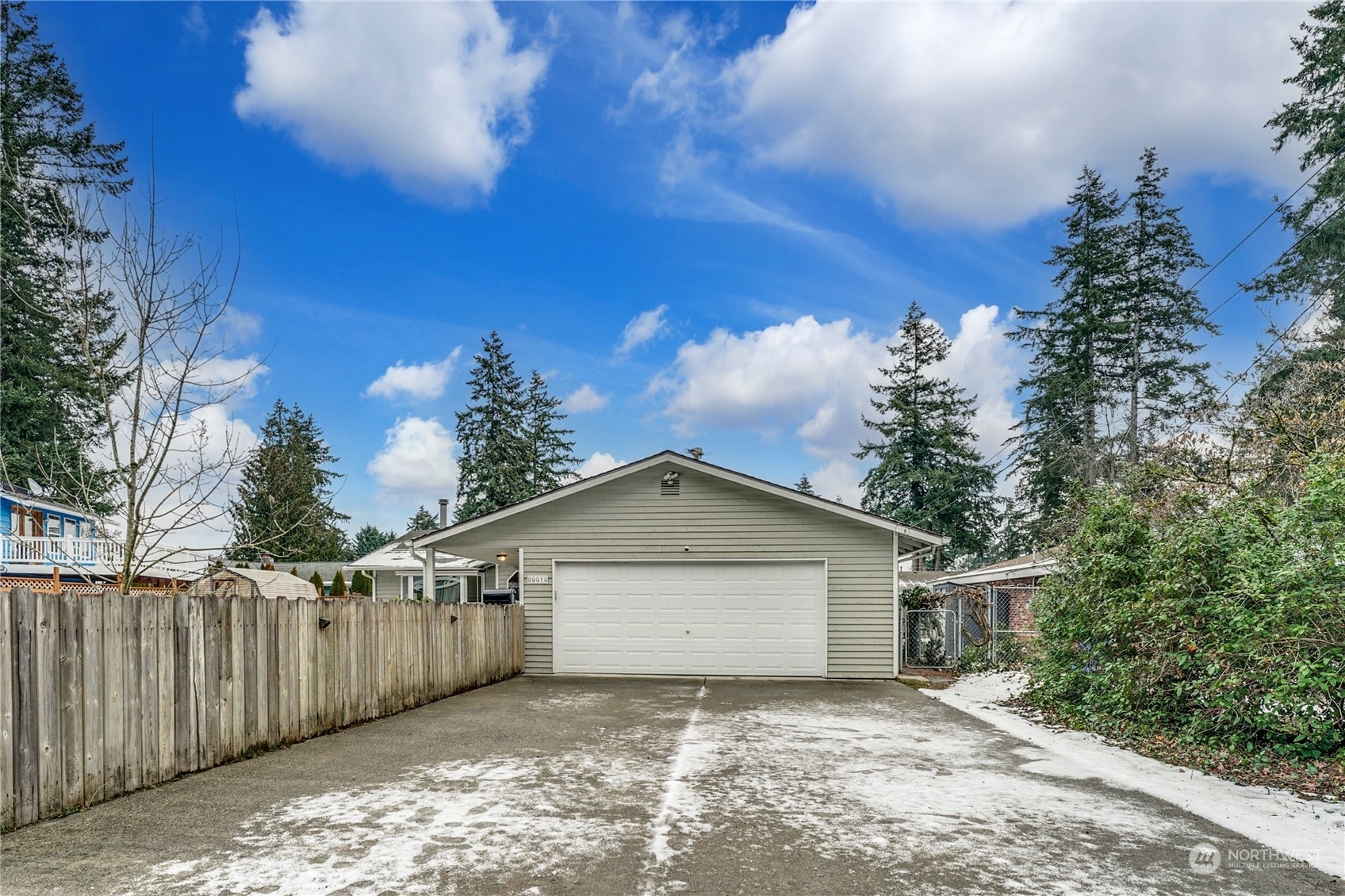 Property Photo:  26010 174th Avenue SE  WA 98042 