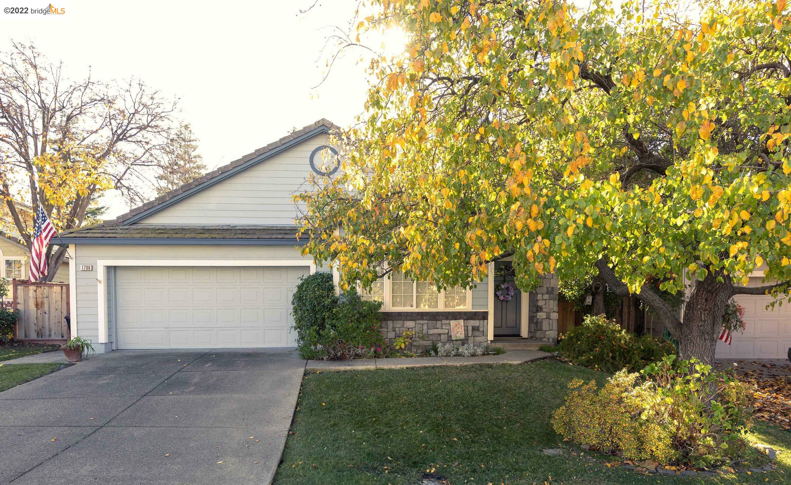 Property Photo: 1708 Mount Hamilton Dr CA 94531