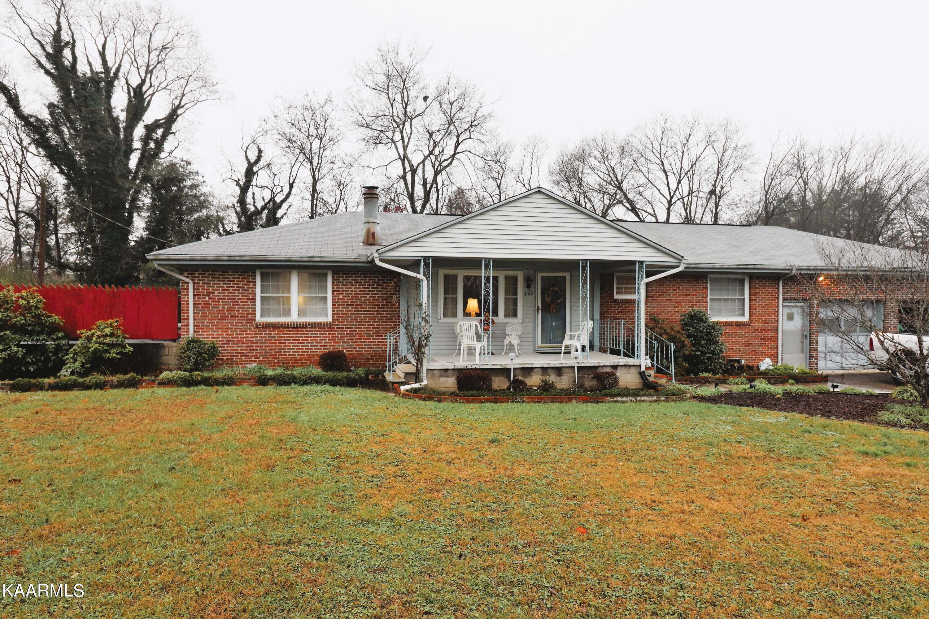 Property Photo:  3105 Shelbourne Rd  TN 37917 