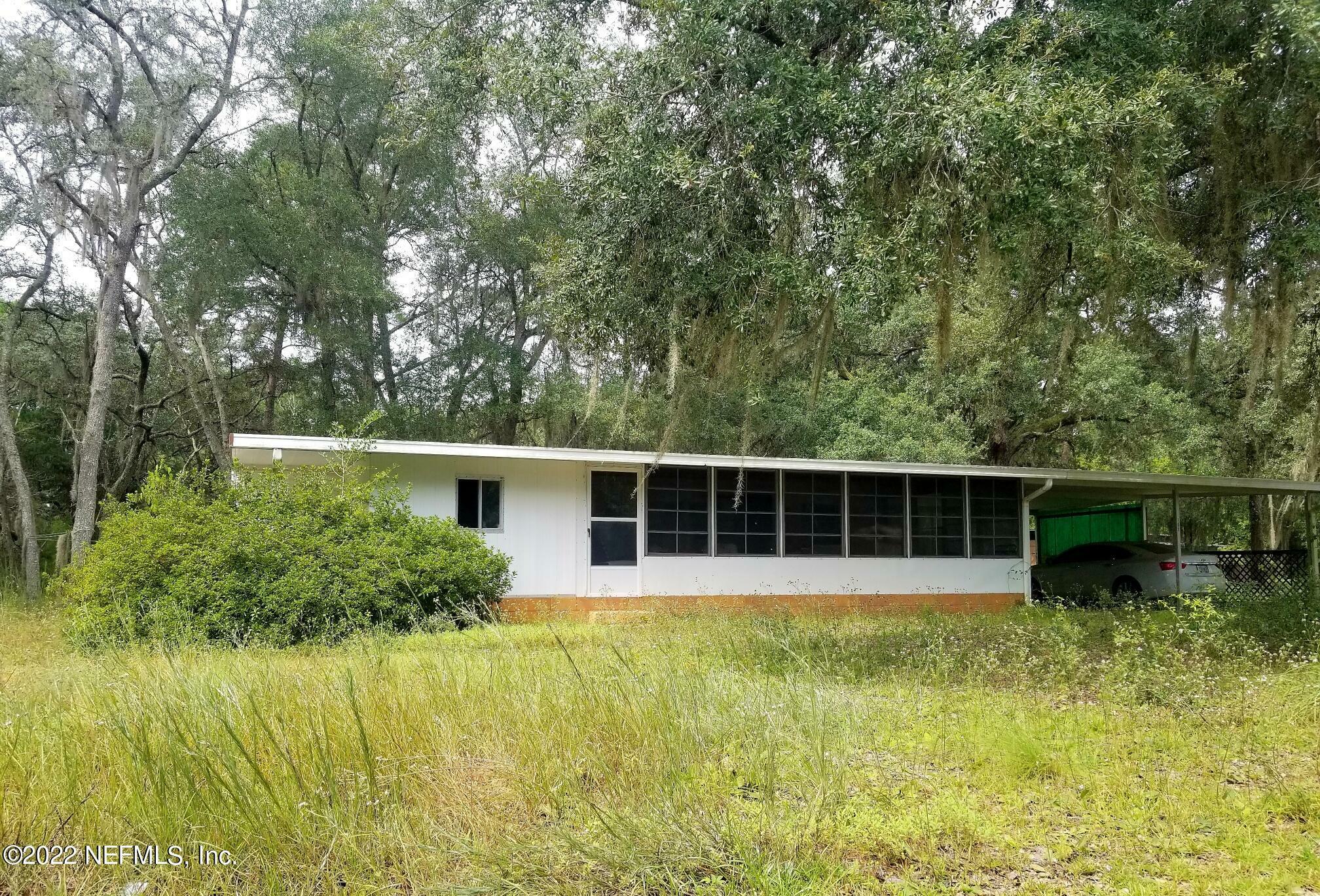 Property Photo: 109 Kerns Street FL 32181
