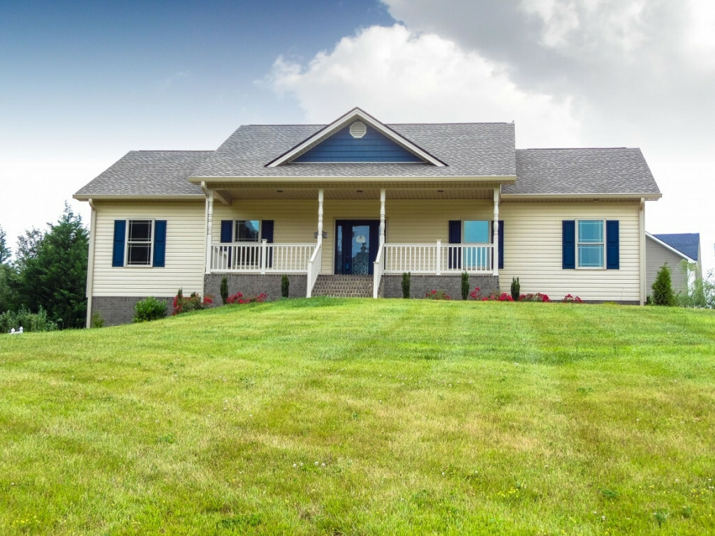 Property Photo:  130 Olde Farm Drive  TN 37659 