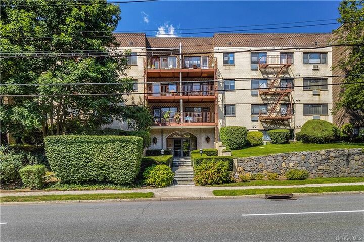2221 Palmer Avenue 3P  New Rochelle NY 10801 photo